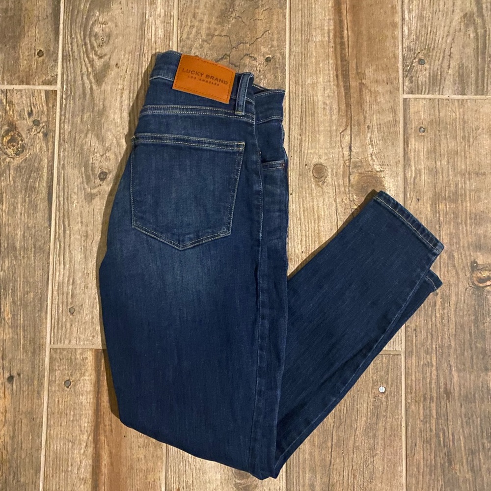 Lucky Brand Womens mid rise Pants Size 2/26